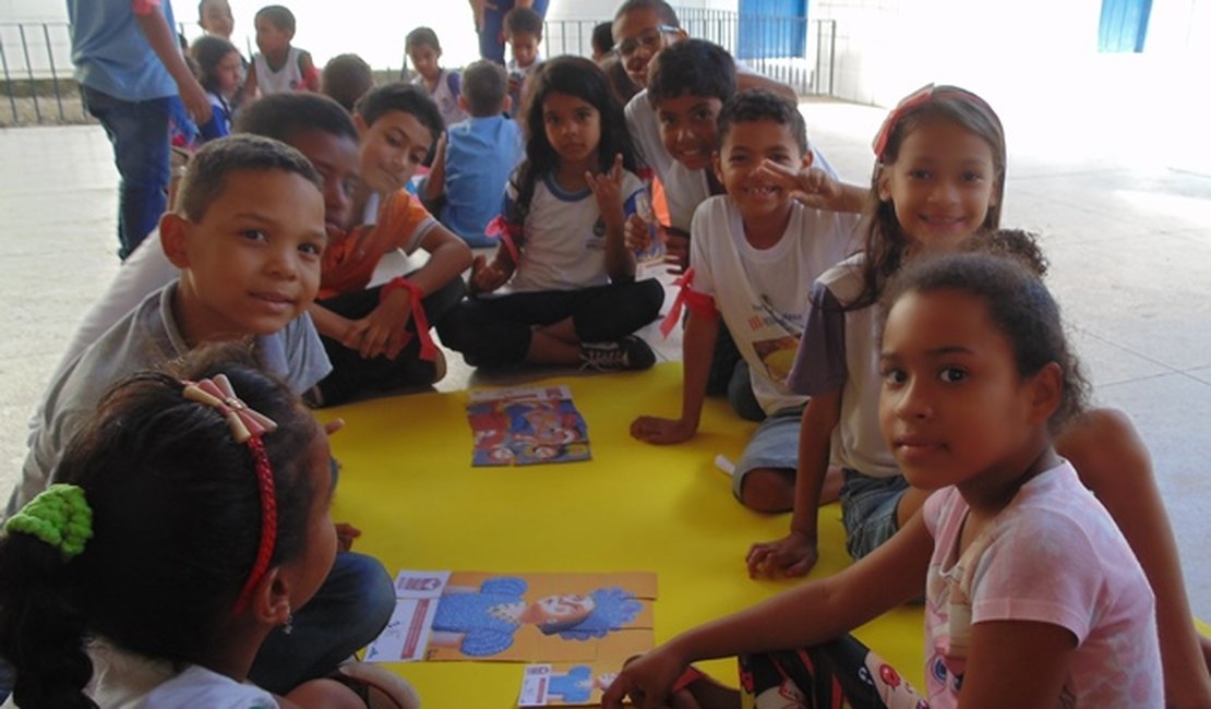 Colorido e força do Bumba Meu Boi serão apresentados para estudantes de Fernão Velho, em Maceió