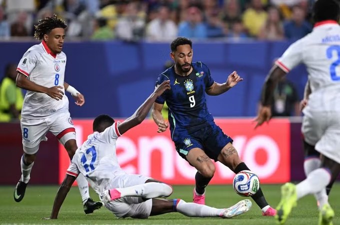 Brasil vence o Haiti por 3 a 0 e assume a liderança do grupo C da Copa do Mundo