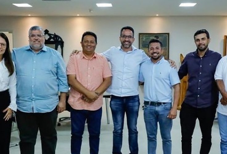 Sete prefeitos que apoiavam Rui e dois que estavam com Collor declaram apoio a Paulo Dantas no segundo turno