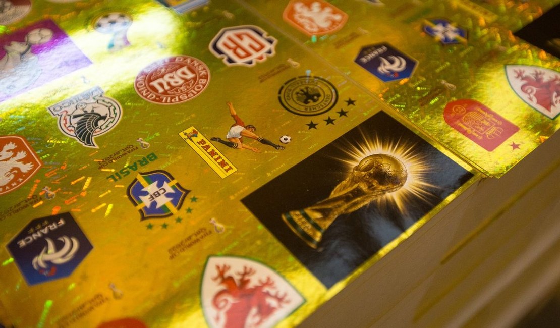 Novo golpe usa álbum da Copa do Mundo para tomar dinheiro de vítimas; entenda