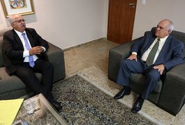 Rogério Teófilo assegura parceria com o presidente do TJ/AL