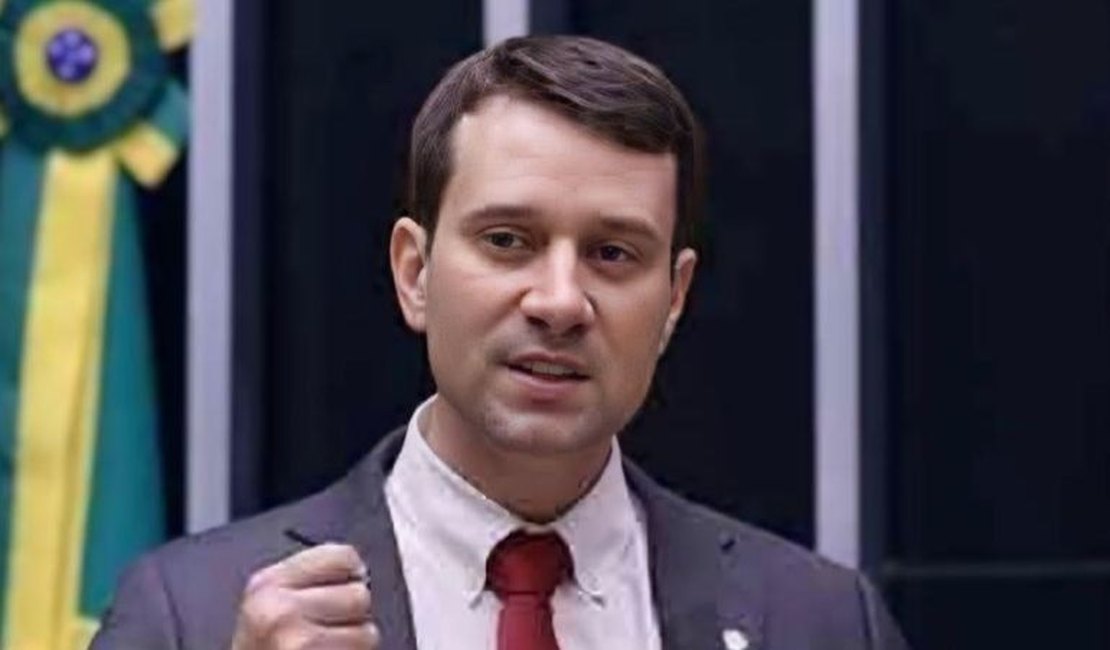 Daniel Barbosa reage à taxação de Trump: “Brasil não aceitará chantagens e pressões desleais”