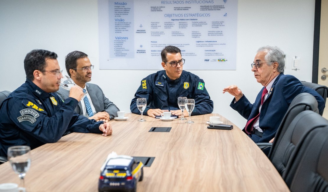 TRE/AL e PRF discutem ações de segurança para as Eleições 2026