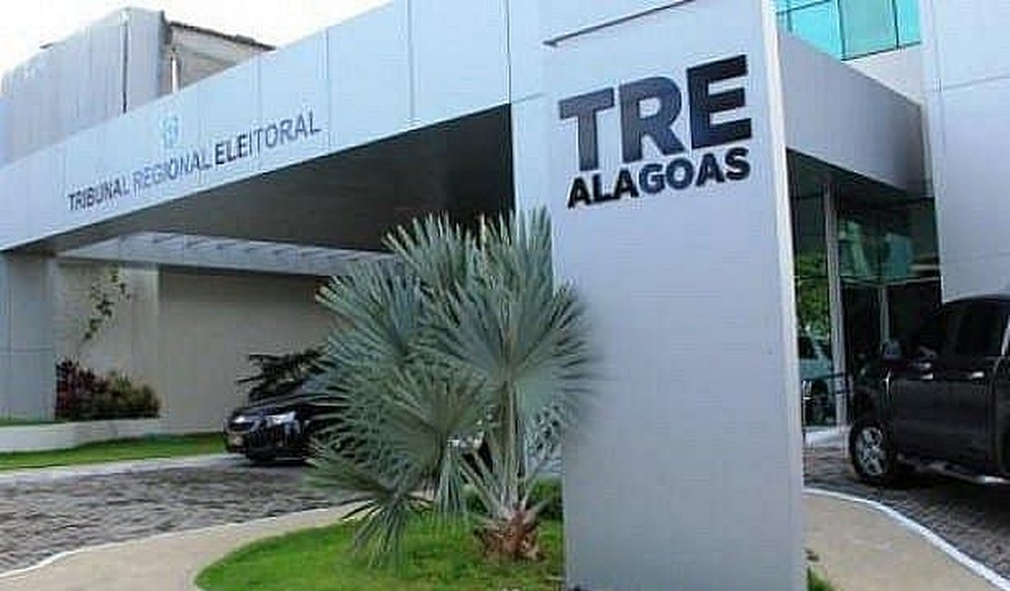 TRE mantém fechamento de bares às 21h em três cidades alagoanas