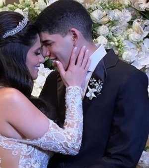 Em cerimônia privada, Zé Vaqueiro se casa com Ingra Soares depois de dois anos de relacionamento