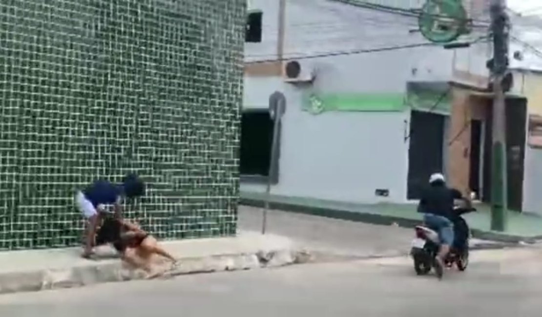Dupla criminosa tenta assaltar jovem no Alto do Cruzeiro, em Arapiraca