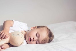 Especialista explica distúrbios do sono em bebês e crianças; entenda