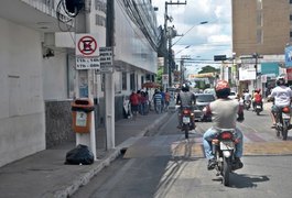 Nova sinalização estabelece horário de estacionamento no Centro