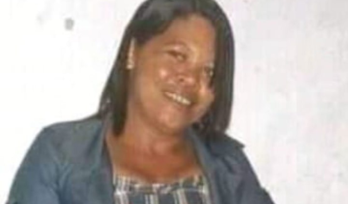 Mulher morre eletrocutada após pisar em fio durante fortes chuvas em Arapiraca