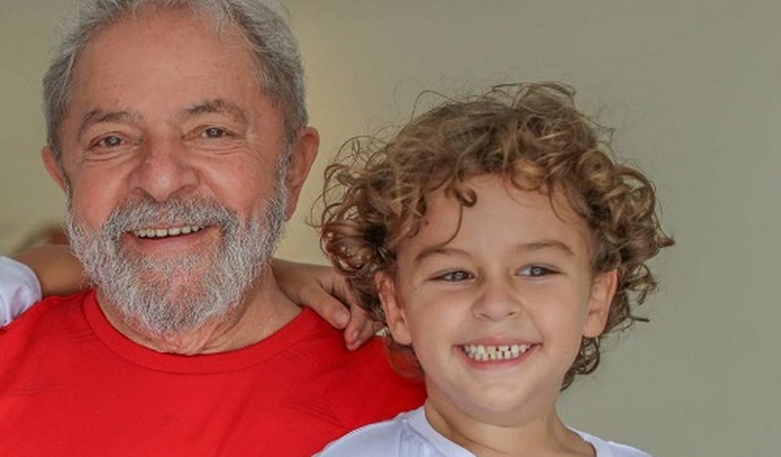 Neto de Lula não morreu de meningite, diz deputado