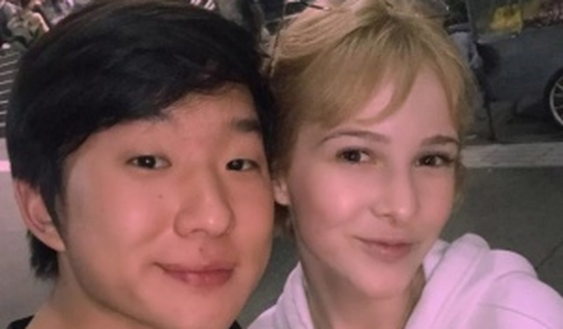 Mulher de Pyong tira 'Lee' de rede social e fãs questionam se vão se separar