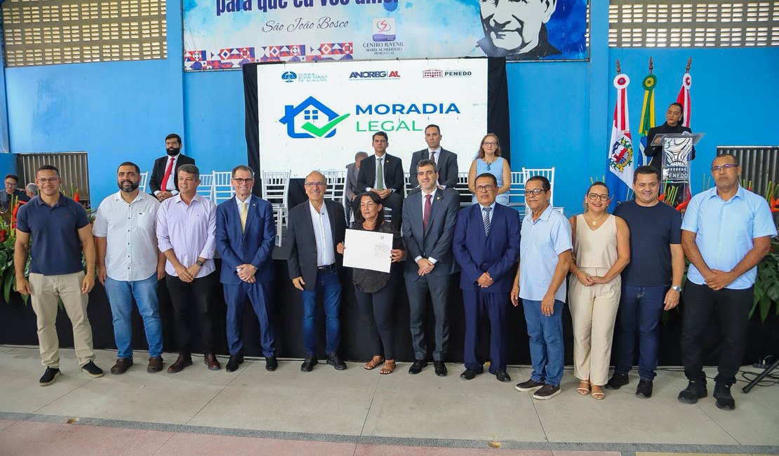 Programa Moradia Legal beneficia 225 famílias em Penedo