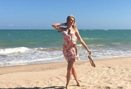 Ana Hickmann esbanja charme em praia de Maceió: ''Paraíso na Terra''