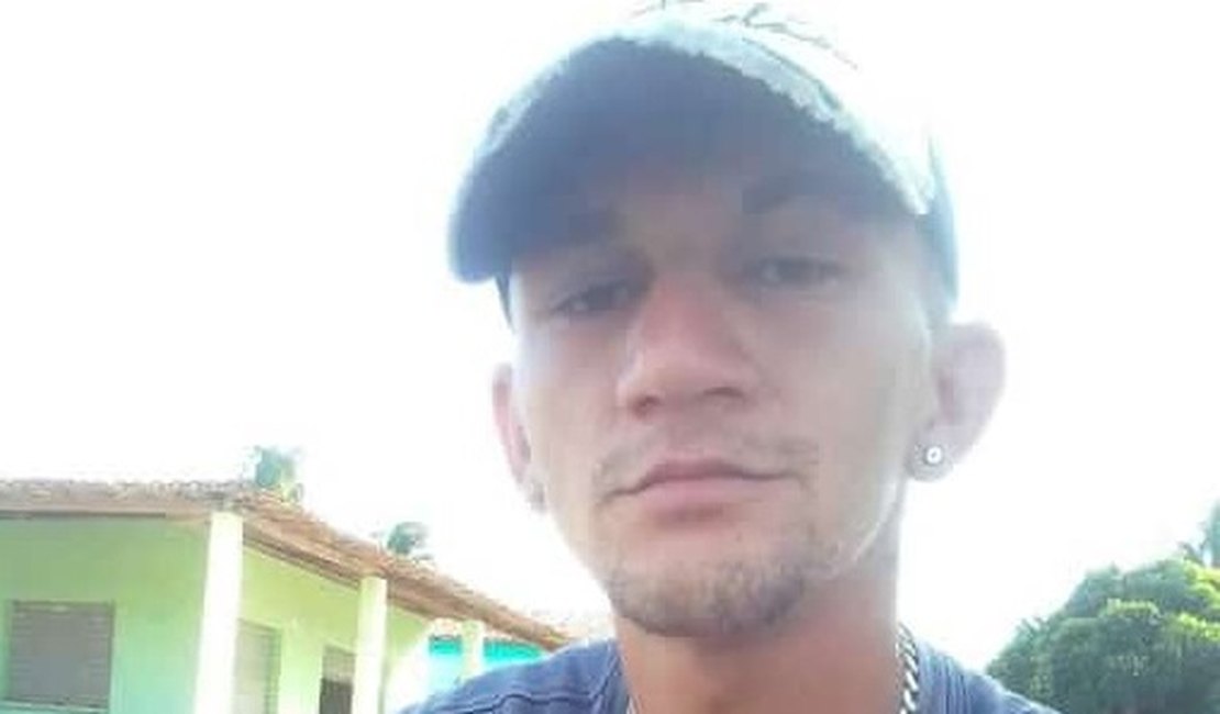 Após discussão, jovem de 22 anos é morto a tiros em frente a casa de shows, em Campo Alegre