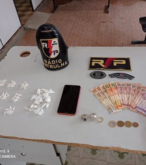 RP prende dupla de indivíduos por tráfico de drogas no bairro Manoel Teles, em Arapiraca