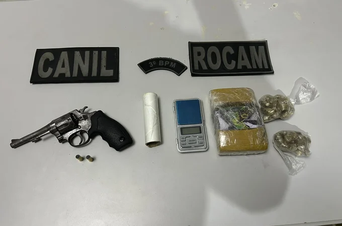 PM encontra revólver dentro de fogão e apreende 400 gramas de maconha, no Brisa do Lago