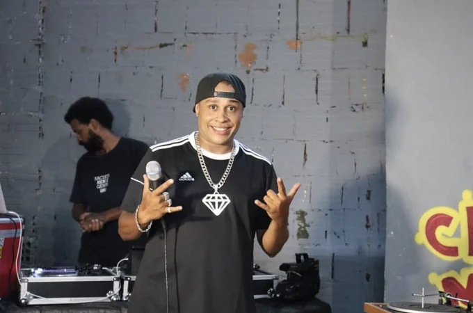 Cantor de rap alagoano Pedrinho F.Z.N. é encontrado morto dentro de casa, na Jatiúca