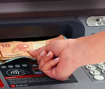 Caixa libera novo saque dos auxílios de R$ 300 e R$ 600; veja quem recebe