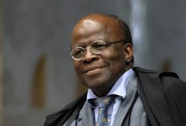 Joaquim Barbosa pede adiamento de sua aposentadoria