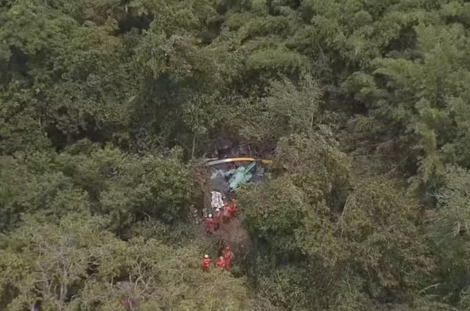 Três pessoas morrem em queda de aeronave em área de mata fechada