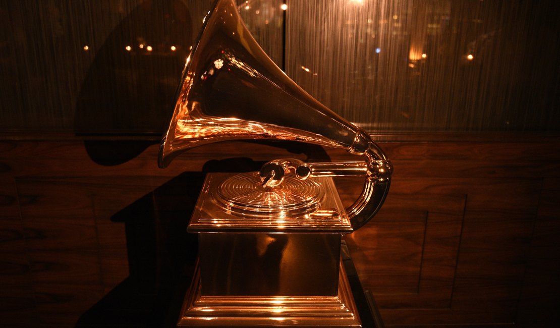Grammy é acusado de silenciar casos de assédio com contratos de sigilo