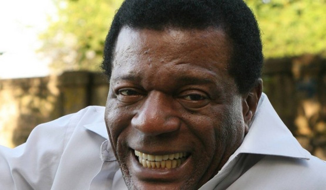 Morre no Rio o sambista Almir Guineto, fundador do Fundo de Quintal