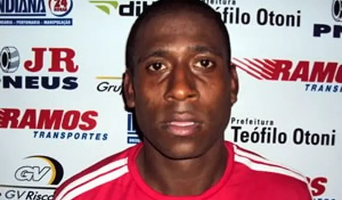 Diogo, ex-atacante de Flamengo e Santos morre em Maringá