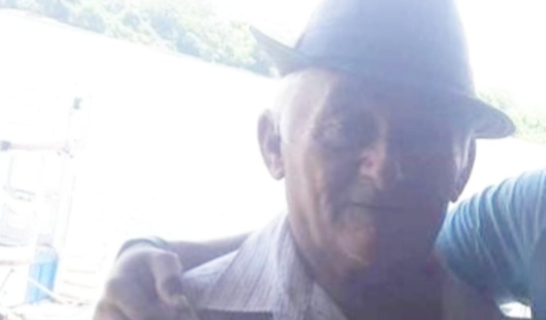 Idoso da Vila Bananeiras sofre infarto e morre dentro de carro em Arapiraca