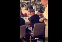 Neymar e Bruna Marquezine são vistos juntos em restaurante na Espanha