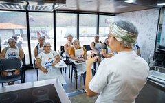 Carreta-escola do Senac oferece cursos gratuitos de gastronomia em Traipu