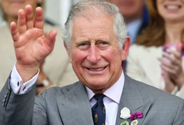 Rei Charles quebra protocolo e fala em rede nacional sobre câncer, afirmando possível redução do tratamento