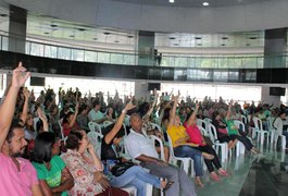 Servidores da rede estadual de ensino deflagram greve por tempo indeterminado