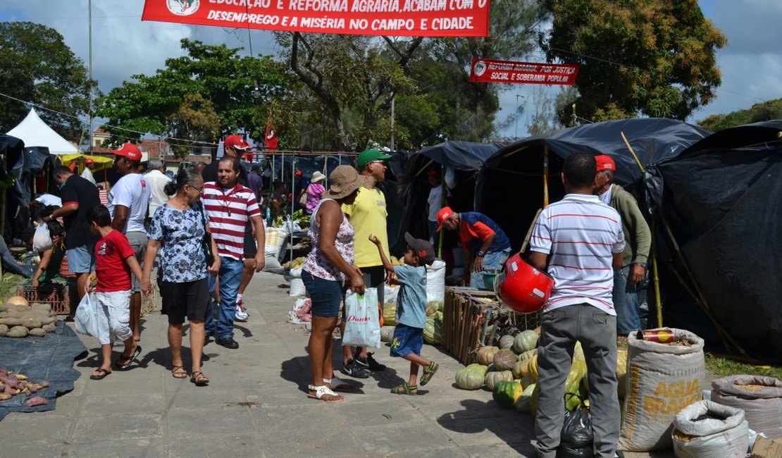 Feira da Reforma Agrária em Arapiraca celebra a produção de assentamentos e acampamentos