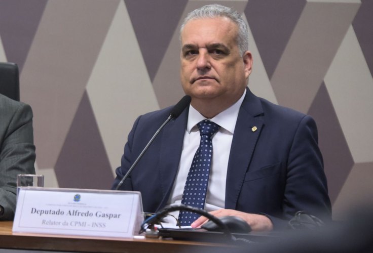 Alfredo Gaspar se destaca com 100% de presença na Câmara Federal em 2025