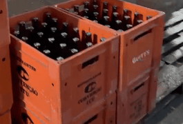 Quadrilha que vendia cervejas baratas com rótulos de marcas famosas é presa: entenda esquema