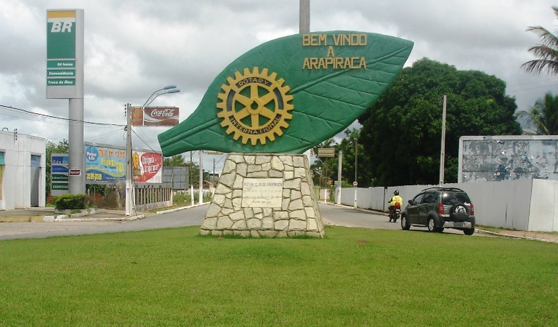 Criminosos invadem casa em Arapiraca e fogem com veículo e dinheiro