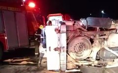 Tombamento após colisão entre veículos na AL 115, em Igaci