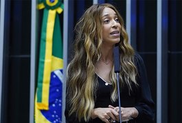 Erika Hilton aciona Ministério Público e pede prisão de Ratinho após falas transfóbicas no SBT