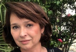 Aos 62 anos, Myrian Rios revela estar completamente surda