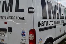 Jovem é morto a tiros e golpes de arma branca em Maceió