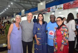 Prefeito Ronaldo Lopes prestigia abertura da FEICUSAL e anuncia inclusão do evento no calendário anual de Penedo