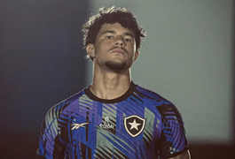 Bruninho revela encontro frustrado com pai e cobra 4 anos de pensões atrasadas; ex-goleiro Bruno alega ‘armadilha’