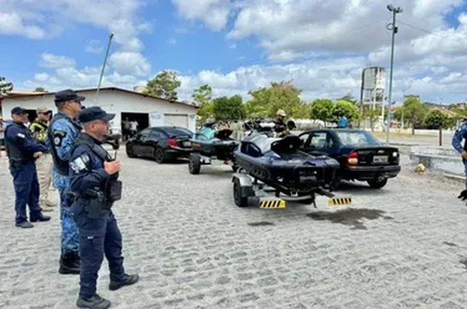 Cinco motos aquáticas são apreendidas em operação no Porto de Maceió