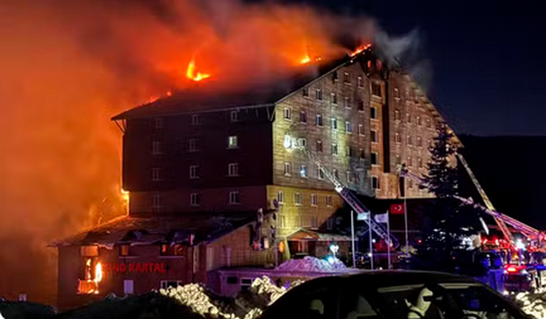 Incêndio em hotel de estação de esqui mata 66 pessoas na Turquia