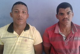 Polícia prende dois por assalto em Depósito