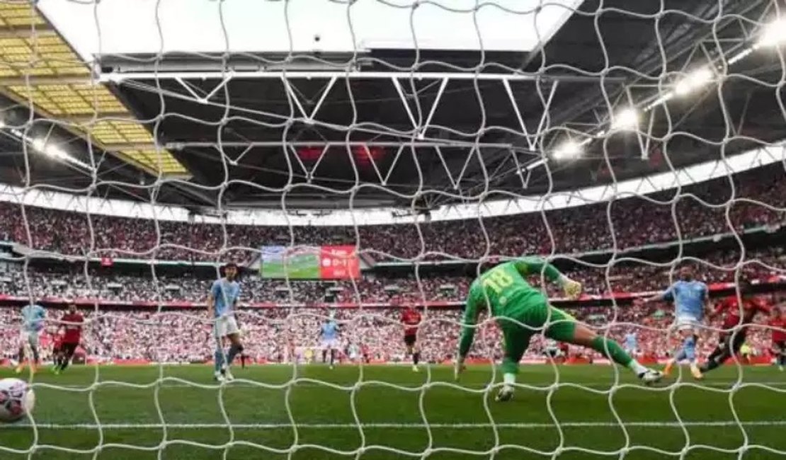 Manchester United bate City e é campeão da Copa Inglaterra