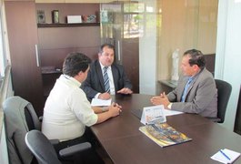 Fecomércio pede antecipação do 13º salário dos servidores estaduais em AL