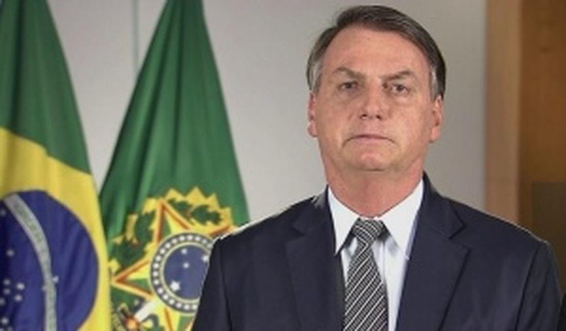 Ao menos 6 pessoas que encontraram Bolsonaro estão com o novo coronavírus