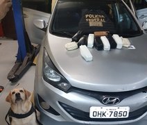 Mulher é presa com 10 KG de cocaína dentro de carro durante blitz em Arapiraca