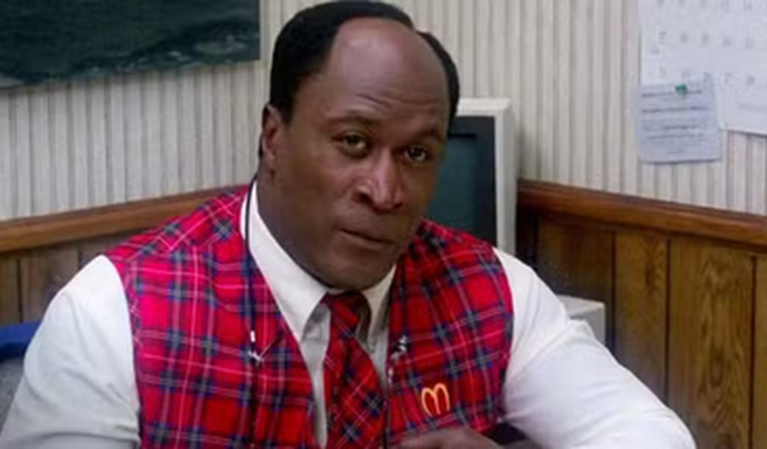 John Amos, ator de 'Um Príncipe em Nova York', morre aos 84 anos